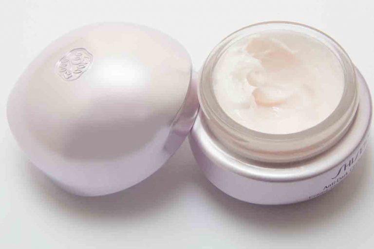 9 Body Moisturizers for Every Winter Skincare Need