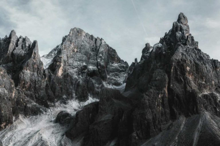 Trekking Through Nature’s Greatest Mountain Wonders